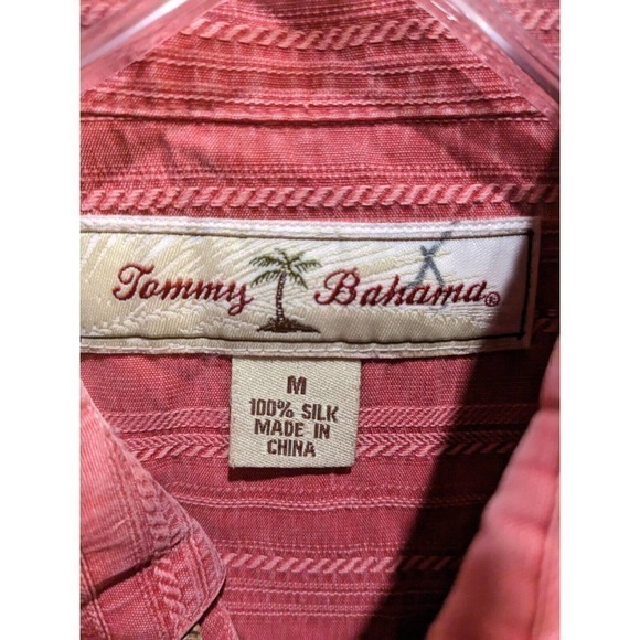 Tommy Bahama Mens medium Faded red 100% Silk Button up Shirt - Picture 4 of 5